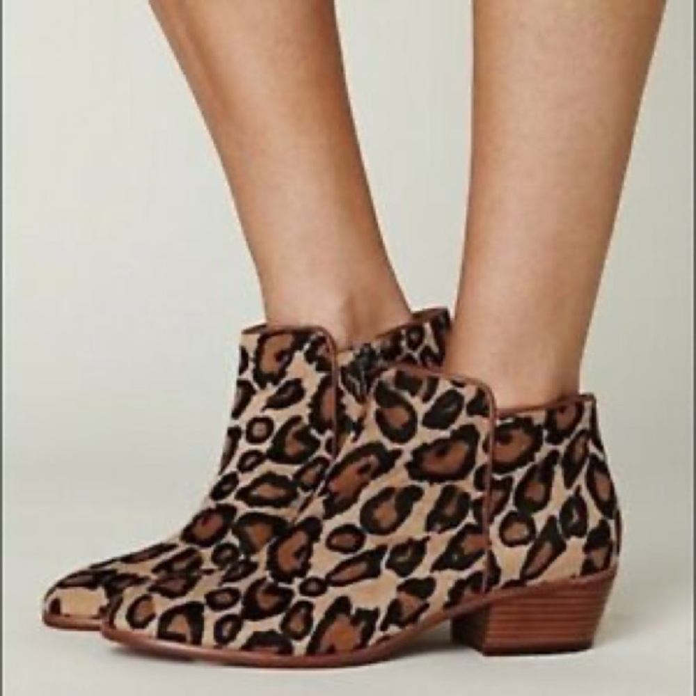 Sam Edelman Petty 7.5 faux fur leopard cheetah print ankle booties pony hair